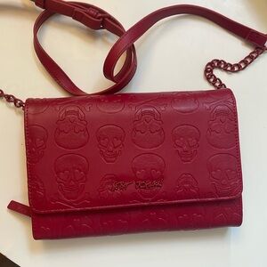 Betsey Johnson red skull crossbody